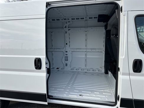 Used 2025 RAM ProMaster 2500 image 14