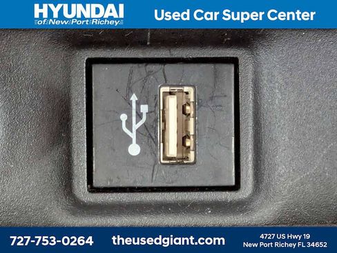 Used 2023 Toyota RAV4 XLE Premium AWD/4WD image 27