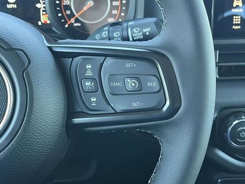 New 2026 Jeep Wrangler Rubicon w/ Xtreme 35 Tire Package image 19