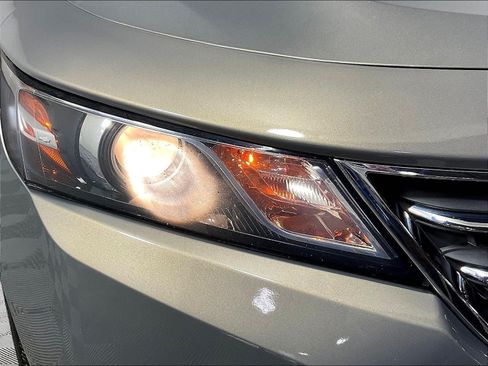 Used 2019 Chevrolet Impala LT FWD image 31