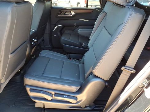 New 2026 GMC Yukon Denali w/ LPO, Floor Liner Package image 12