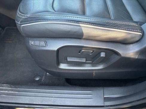 Used 2025 MAZDA CX-5 AWD 2.5 S w/ Preferred Package image 23