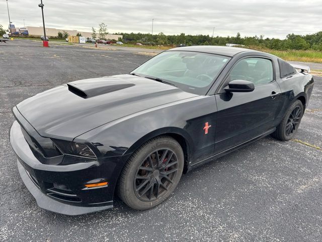 Used 2014 Ford Mustang Premium w/ Equipment Group 202A RWD image 1
