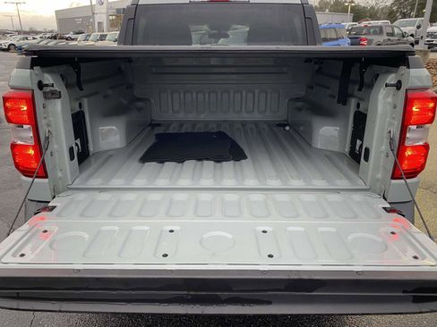 Used 2023 Ford Maverick XLT image 8