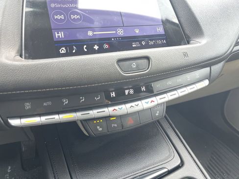 Used 2019 Cadillac XT4 Luxury w/ Cold Weather Package image 24