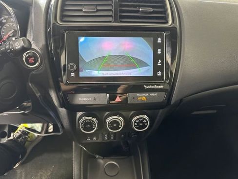 Used 2018 Mitsubishi Outlander Sport SEL image 22