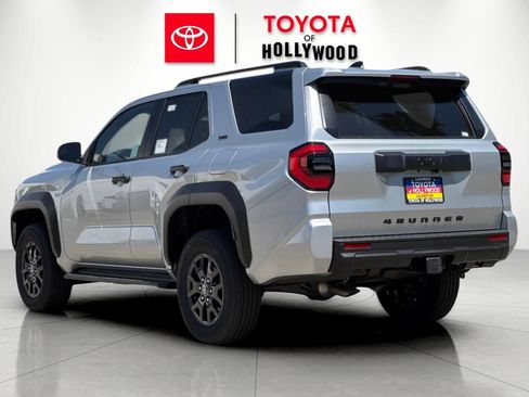 New 2026 Toyota 4Runner SR5 AWD/4WD image 6