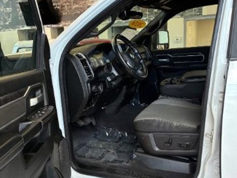 Used 2024 RAM 2500 Big Horn image 18