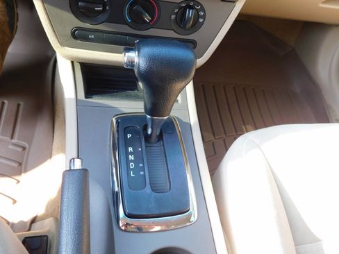 Used 2008 Ford Fusion S FWD image 16