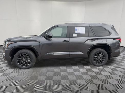 Used 2026 Toyota Sequoia Platinum AWD/4WD image 5