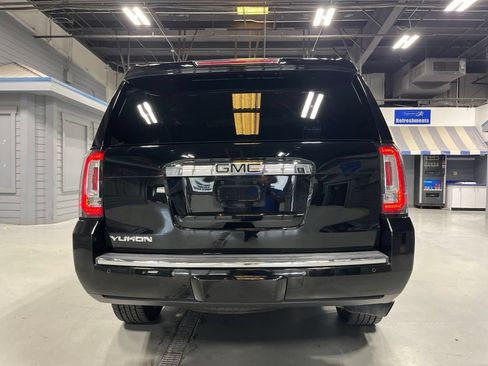 Used 2017 GMC Yukon Denali w/ Open Road Package AWD/4WD image 6