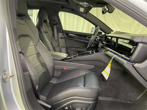 New 2026 Porsche Panamera 4 image 23