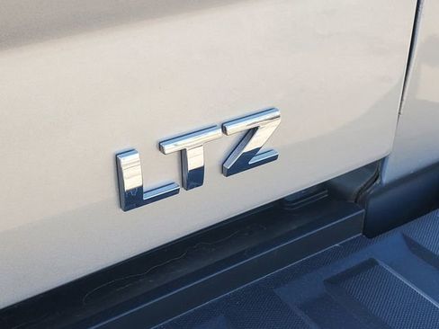 Used 2015 Chevrolet Silverado 1500 LTZ w/ LTZ Plus Package AWD/4WD image 8