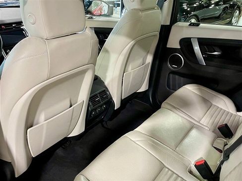 Used 2020 Land Rover Discovery Sport S image 20