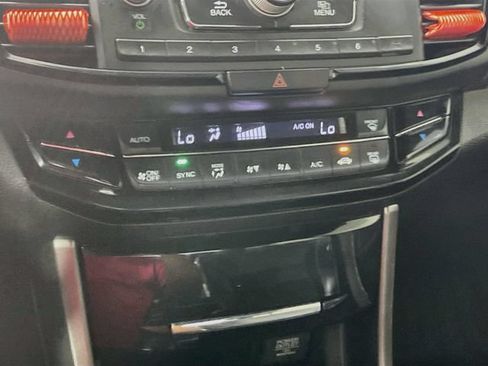 Used 2016 Honda Accord Sport image 16