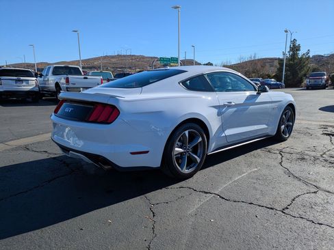 Used 2016 Ford Mustang GT Premium image 3