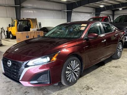 Used 2023 Nissan Altima 2.5 SV