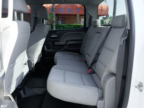 Used 2018 GMC Sierra 2500 2WD Crew Cab w/ Sierra Convenience Package image 31