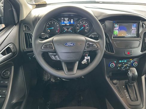 Used 2018 Ford Focus SEL FWD image 15