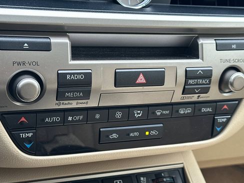 Used 2015 Lexus ES 350 image 26