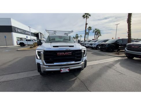 New 2026 GMC Sierra 2500 Pro w/ Convenience Package AWD/4WD image 3