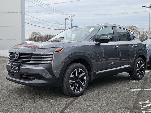 New 2026 Nissan Kicks SV w/ SV Premium Package image 2