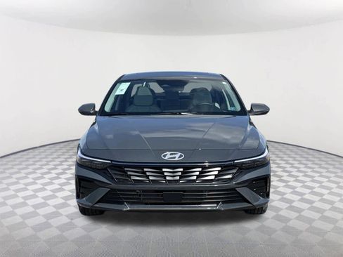 New 2026 Hyundai Elantra Limited image 16