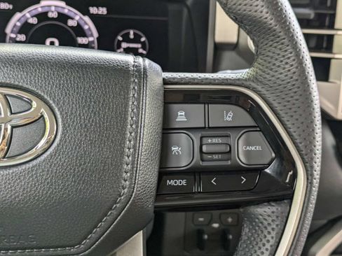 Used 2024 Toyota Tundra Limited AWD/4WD image 26