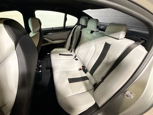 Used 2019 BMW M5 Base w/ Executive Package image 21
