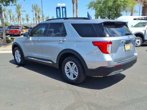 Certified 2022 Ford Explorer XLT w/ Equipment Group 202A AWD/4WD image 6