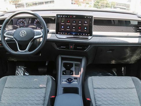 New 2025 Volkswagen Tiguan S image 14