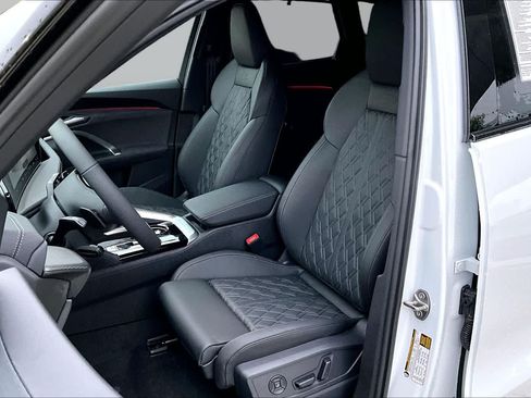 New 2026 Audi SQ5 Premium Plus AWD/4WD image 9