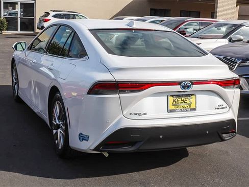 Used 2021 Toyota Mirai XLE w/ Advanced Technology Package image 7