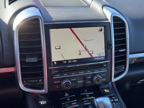 Used 2012 Porsche Cayenne image 27