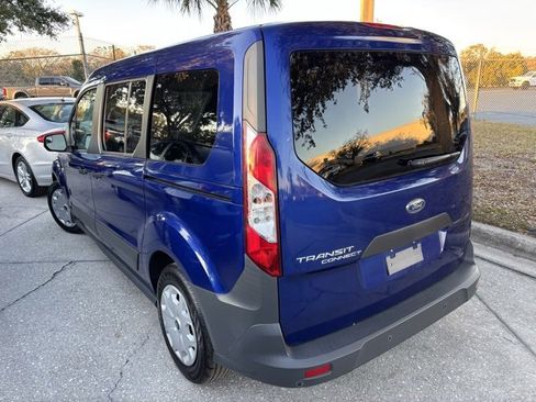 Used 2017 Ford Transit Connect XL image 4