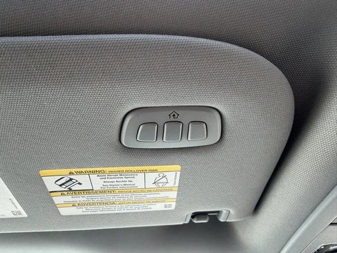 Used 2023 Ford F250 Lariat w/ Sport Appearance Package image 21