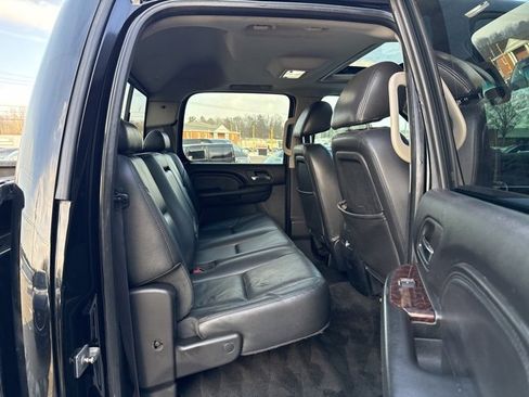 Used 2012 GMC Sierra 2500 Denali w/ Suspension Package, Off-Road image 12