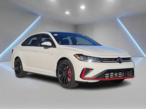 Certified 2025 Volkswagen Jetta GLI Autobahn image 3