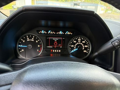 Used 2020 Ford F150 XLT w/ Equipment Group 302A Luxury AWD/4WD image 18