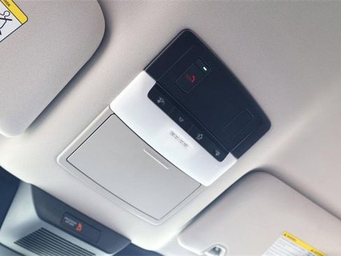 Certified 2024 Nissan Pathfinder SL image 19