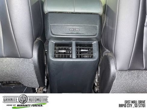 Used 2026 GMC Terrain AT4 AWD/4WD image 33