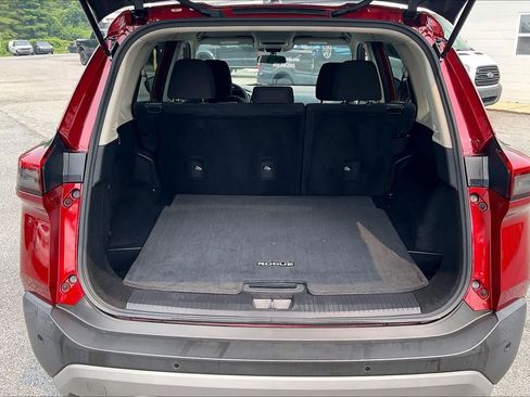 Used 2023 Nissan Rogue S FWD image 33