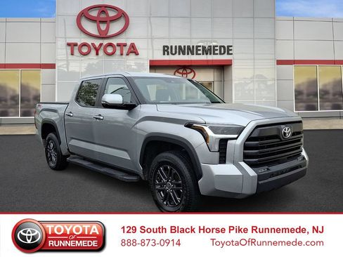 Used 2024 Toyota Tundra SR5 w/ SR5 Convenience Package AWD/4WD image 1