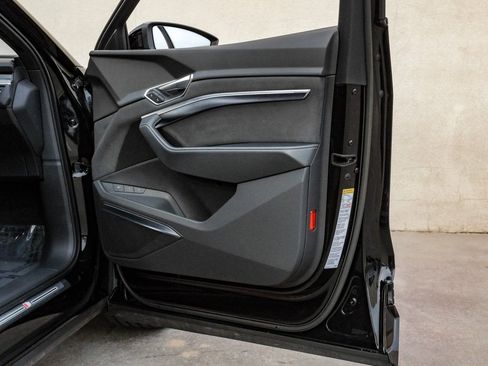 Used 2022 Audi e-tron Chronos w/ Chronos Package image 53