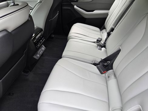 Certified 2024 Acura MDX SH-AWD w/ Advance Package image 31