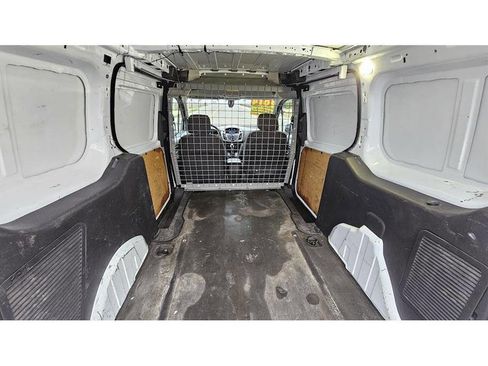 Used 2016 Ford Transit Connect XLT image 29