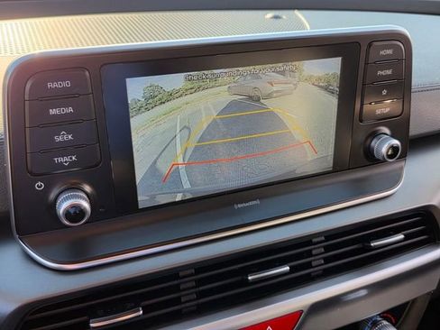 Used 2020 Kia Telluride LX FWD image 22