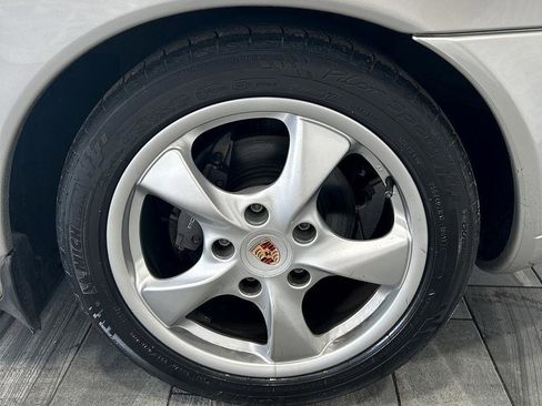 Used 2001 Porsche Boxster image 11