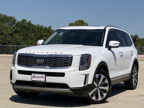 Used 2021 Kia Telluride S FWD image 2