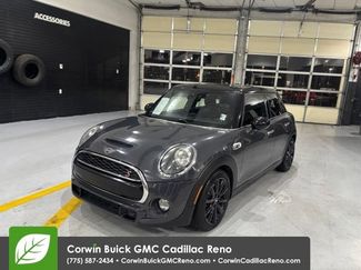 Used 2019 MINI Cooper S w/ Signature Upholstery Package FWD 360° Tour